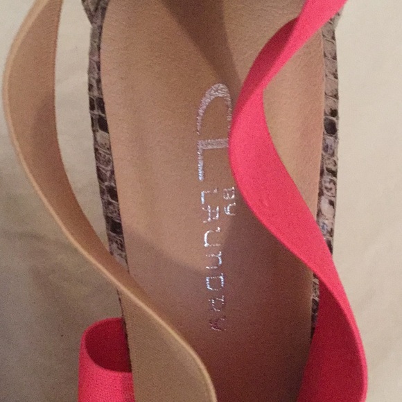 Snakeskin and neon platform sandals - Picture 6 of 7